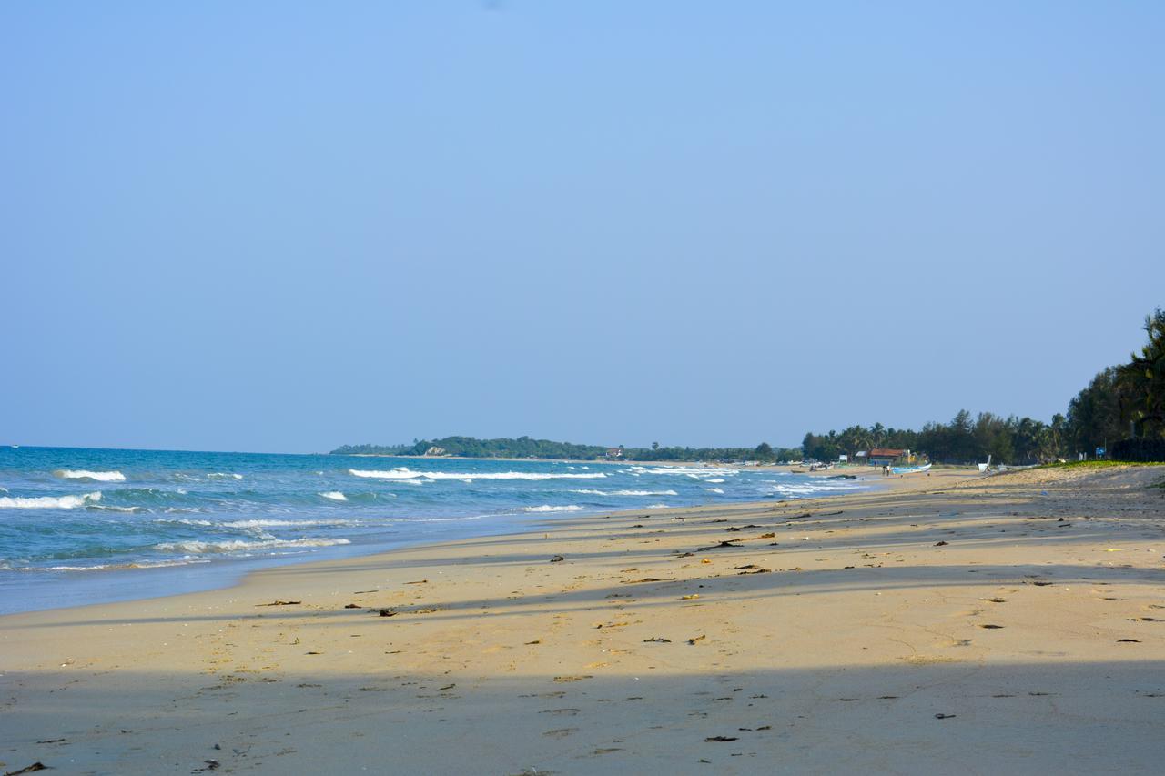 Ferienwohnung Pearl Of Ocean Front Trincomalee Exterior foto